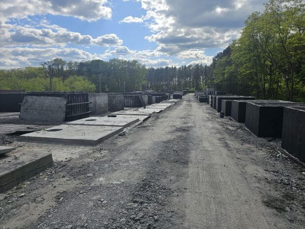 Zbiorniki betonowe różnych pojemności z atestem PZH  w Gorzowie Śląskim